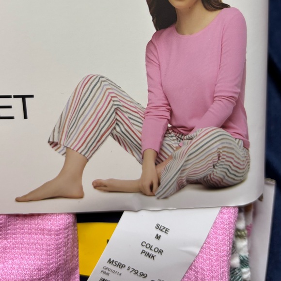GAP Women’s Pink Top Knit Top with Striped Flannel Pajama Pants Set Pockets 😍 - Picture 3 of 6